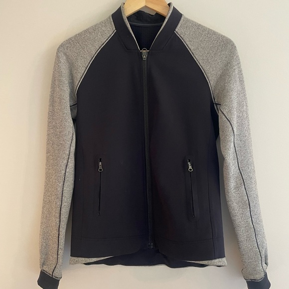 Lululemon bomber baseball style jacket size 6 - Picture 3 of 4
